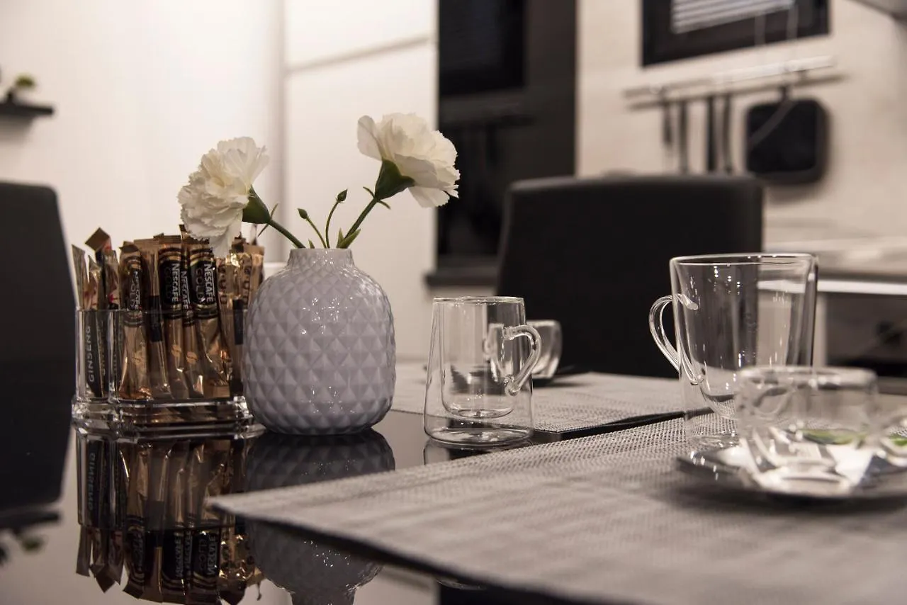 Apartment Youhosty - Ariberto 22 Milan Italy