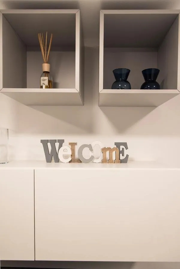 Apartment Youhosty - Ariberto 22 Milan Italy